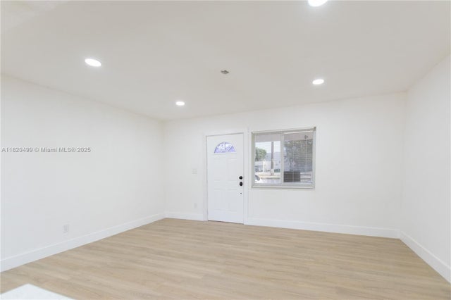 5 of 21 - 1167 Nw 9th Ave, Fort Lauderdale, FL