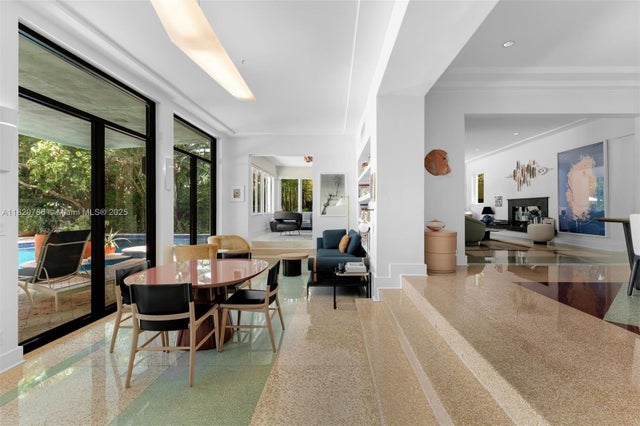 1 of 34 - 6165 Pine Tree Dr, Miami Beach, FL