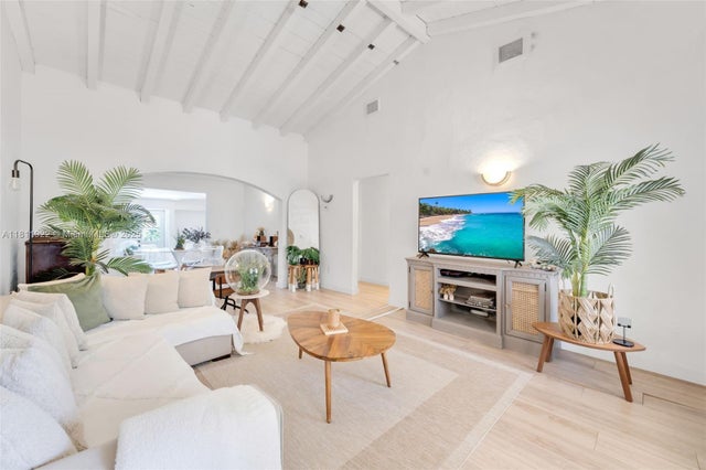 4 of 22 - 1339 14th Ter, Miami Beach, FL
