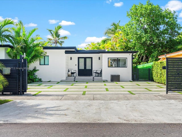 2 of 56 - 4531 Sw 15th St, Miami, FL