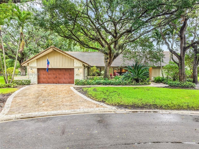 1 of 39 - 10123 Vestal Ct, Coral Springs, FL