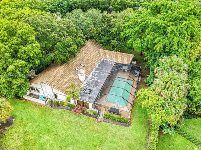 3 of 39 - 10123 Vestal Ct, Coral Springs, FL