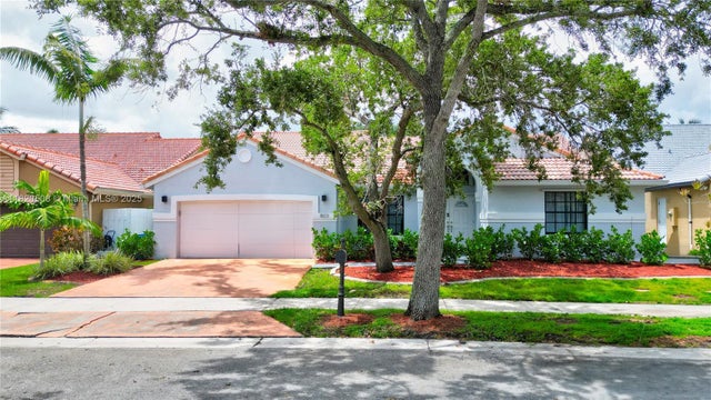 3 of 74 - 803 Heritage Dr, Weston, FL