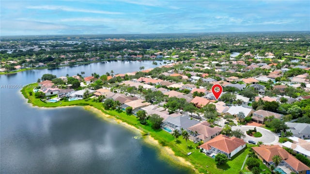4 of 74 - 803 Heritage Dr, Weston, FL