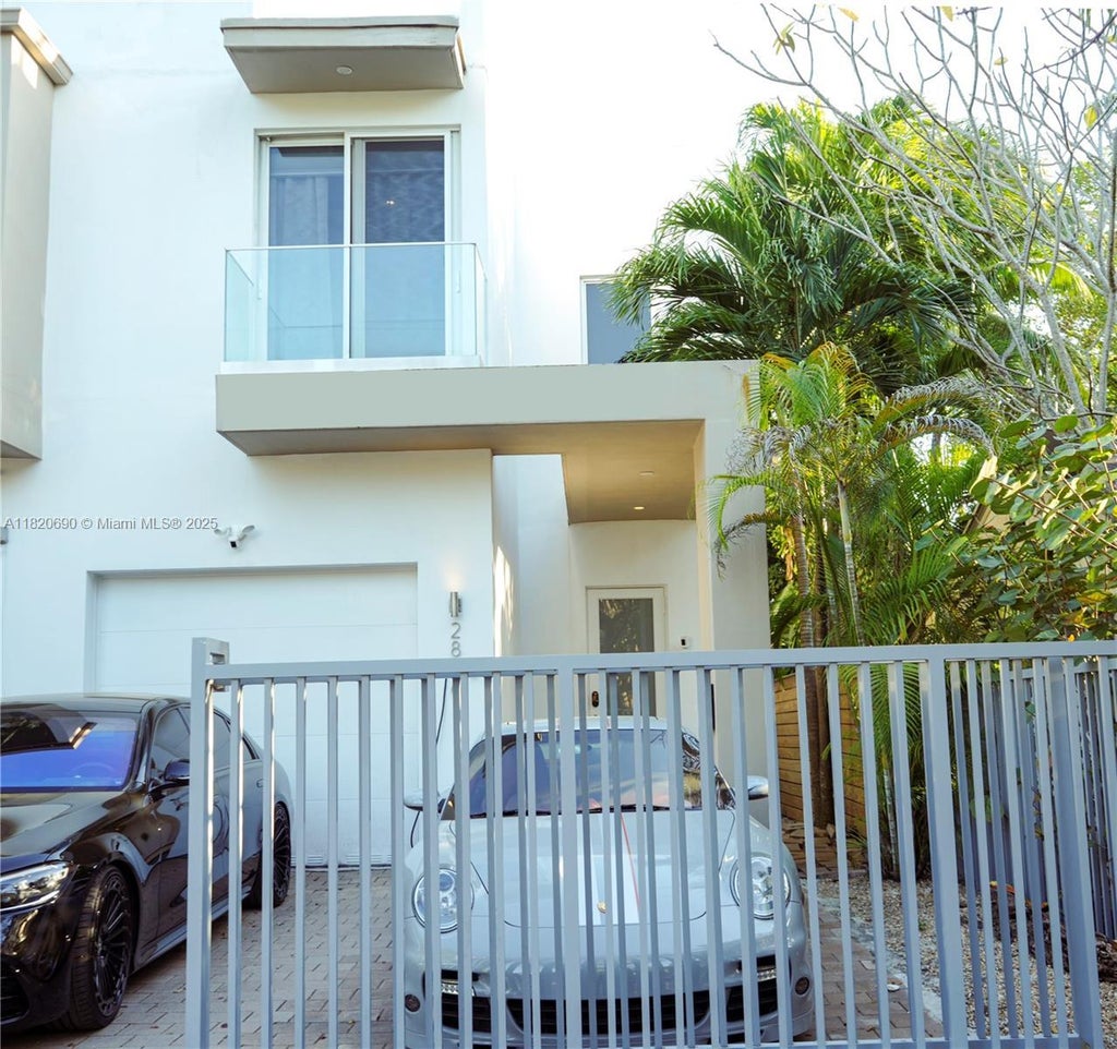 2836 W Trade Ave 2836, Miami