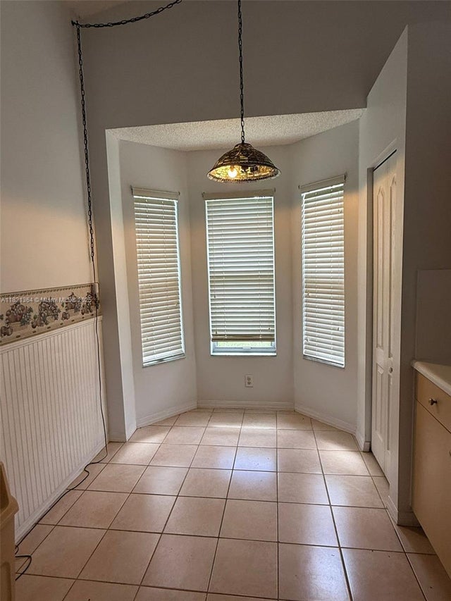 5 of 27 - 5657 Nw 121st Ave, Coral Springs, FL