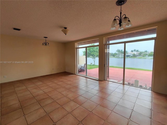 3 of 15 - 15651 Nw 14th Ct, Pembroke Pines, FL