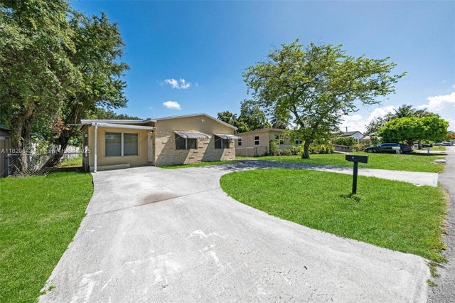 3 of 41 - 6428 Plunkett St, Hollywood, FL