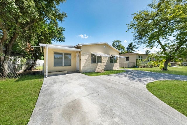 5 of 41 - 6428 Plunkett St, Hollywood, FL
