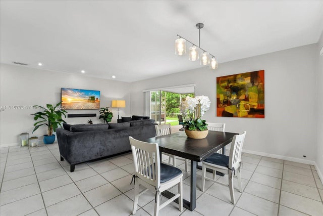 5 of 30 - 7512 Mutiny Ave, North Bay Village, FL