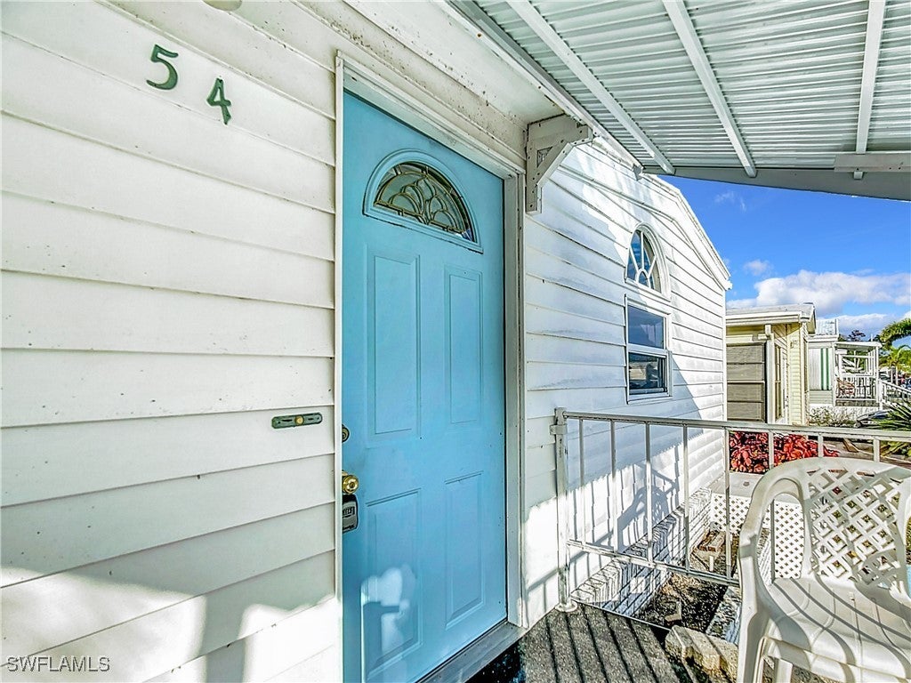 54 La Fonda Ln, NORTH FORT MYERS