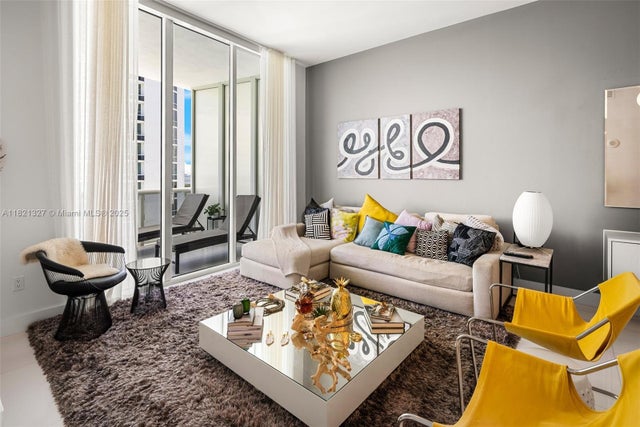 5 of 53 - 15901 Collins Ave 3302, Sunny Isles Beach, FL