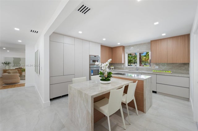 4 of 25 - 5211 Granada Blvd, Coral Gables, FL