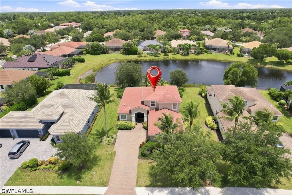 291 Saddlebrook Ln, Naples