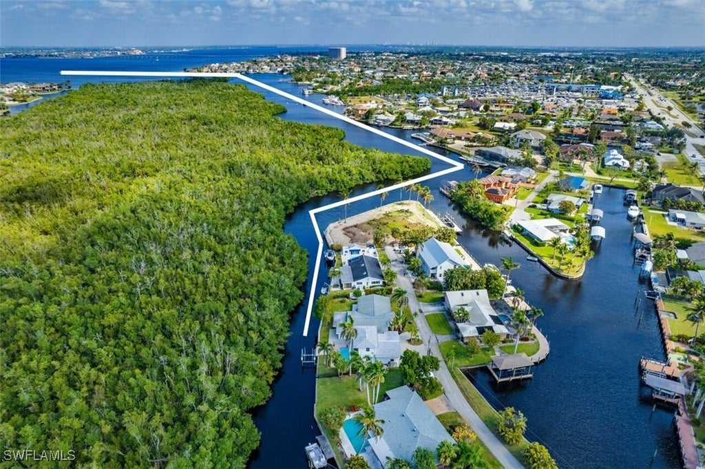 134 Cres Dr, Fort Myers