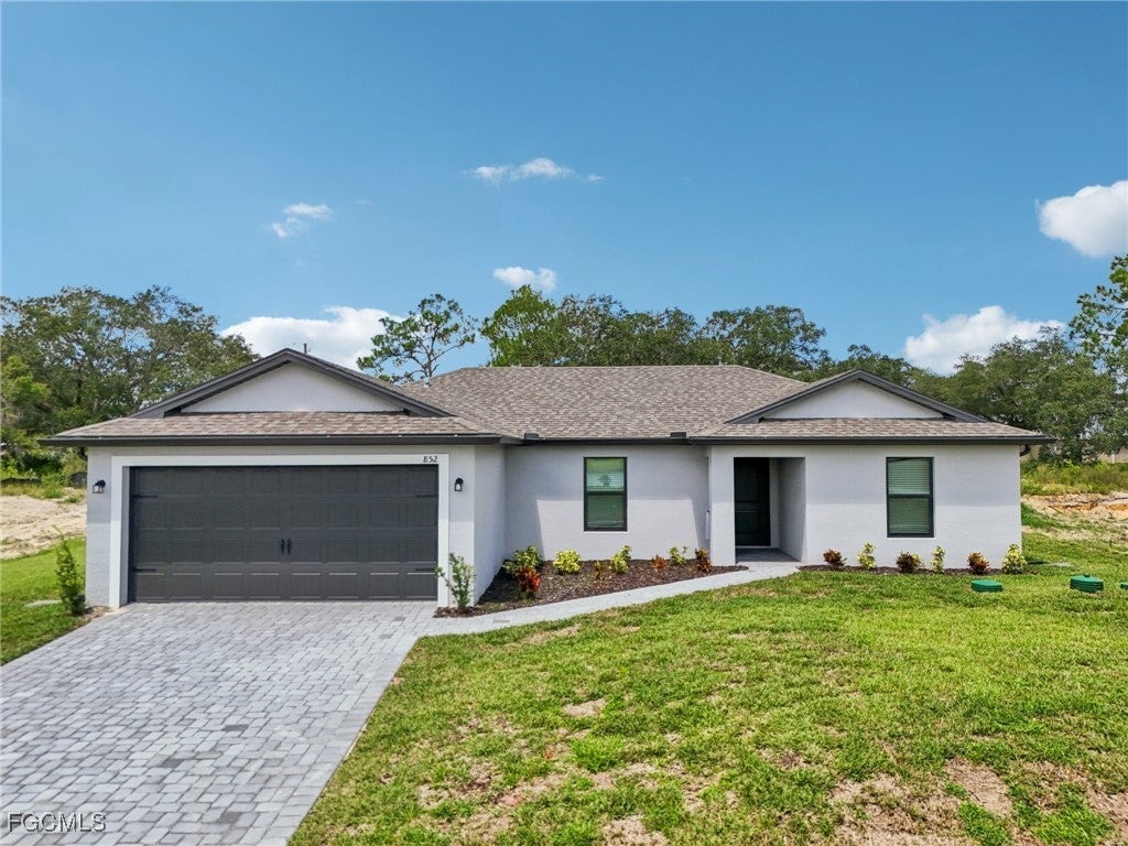 840 Gen D Macarthur Ave, Labelle