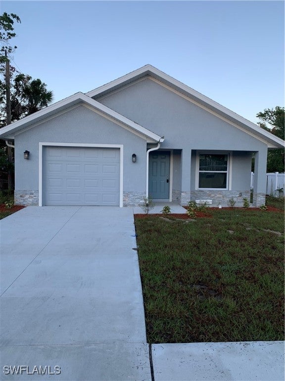 3440 Katherine St, FORT MYERS