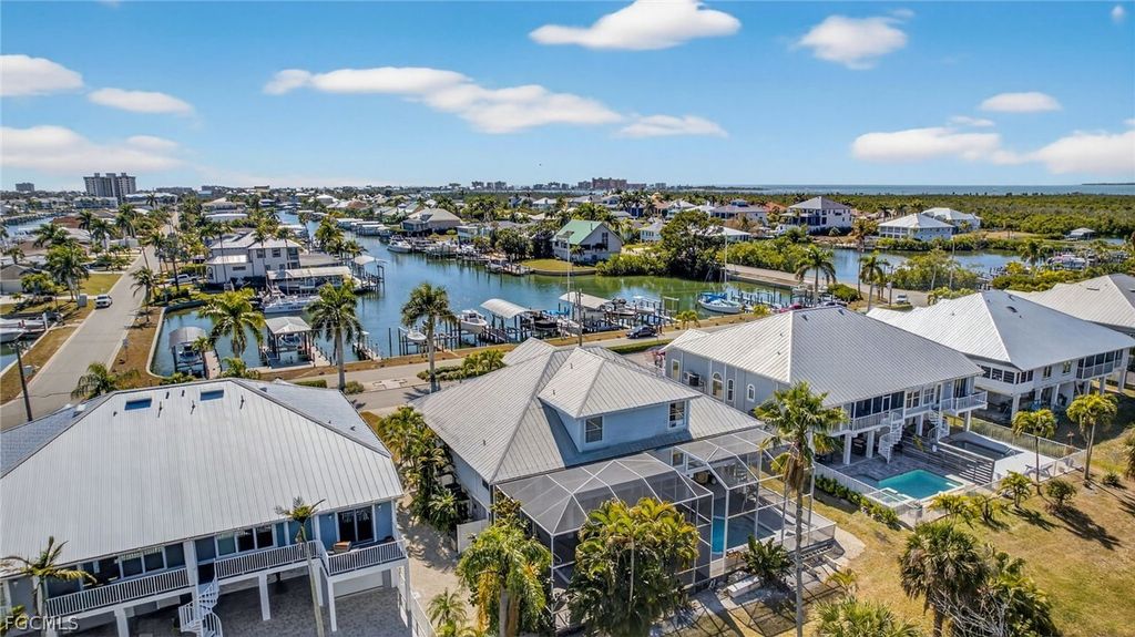 12130 Siesta Dr, Fort Myers Beach