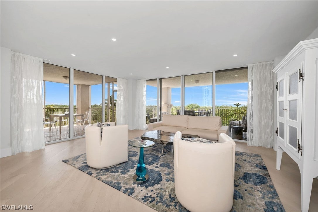 Photo of Listing #223063002