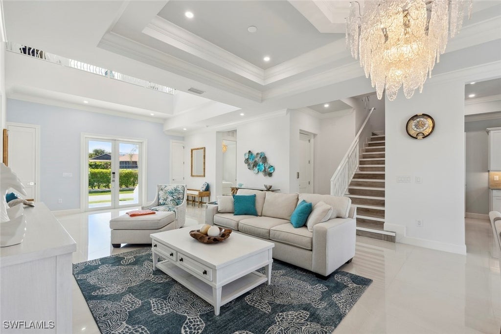 31 Manor Ter, Marco Island