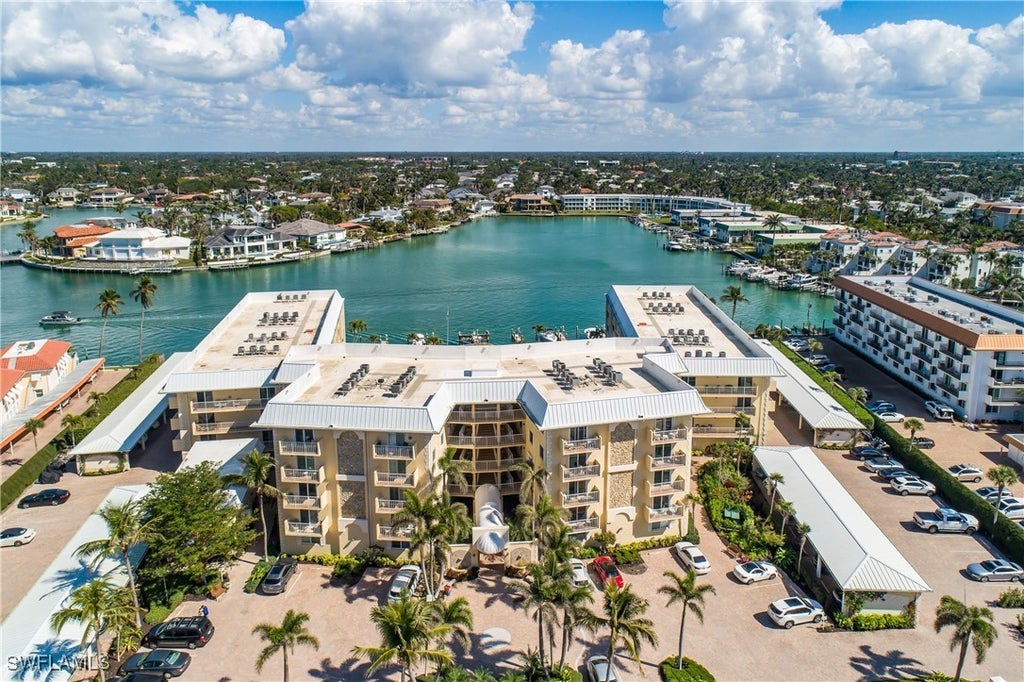 3000 Gulf Shore Blvd N 415, Naples
