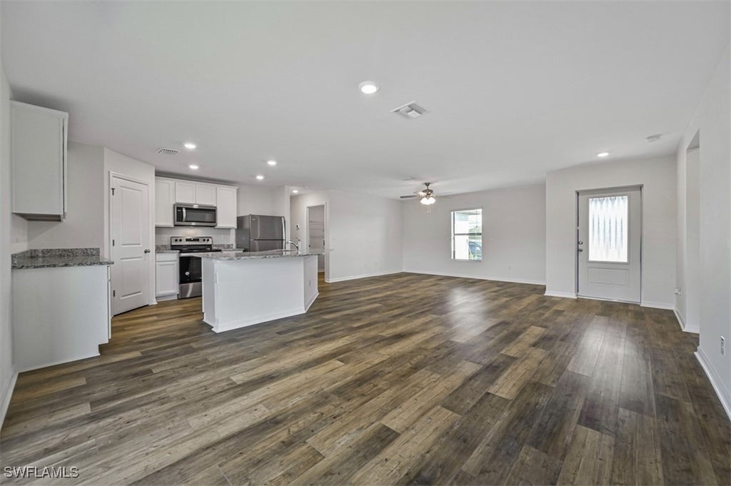 2830 Nw 25th Ln, Cape Coral