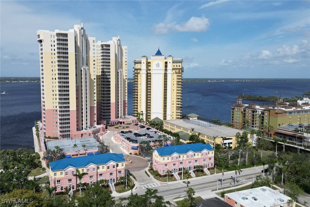 2797 1 St 1001, FORT MYERS