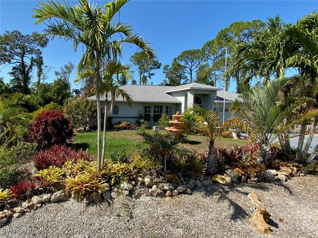 8164 Harrisburg Dr, FORT MYERS