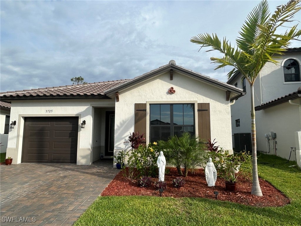 5725 Cassidy Ln, AVE MARIA