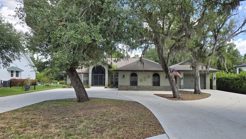 7311 Sean Ln, North Fort Myers