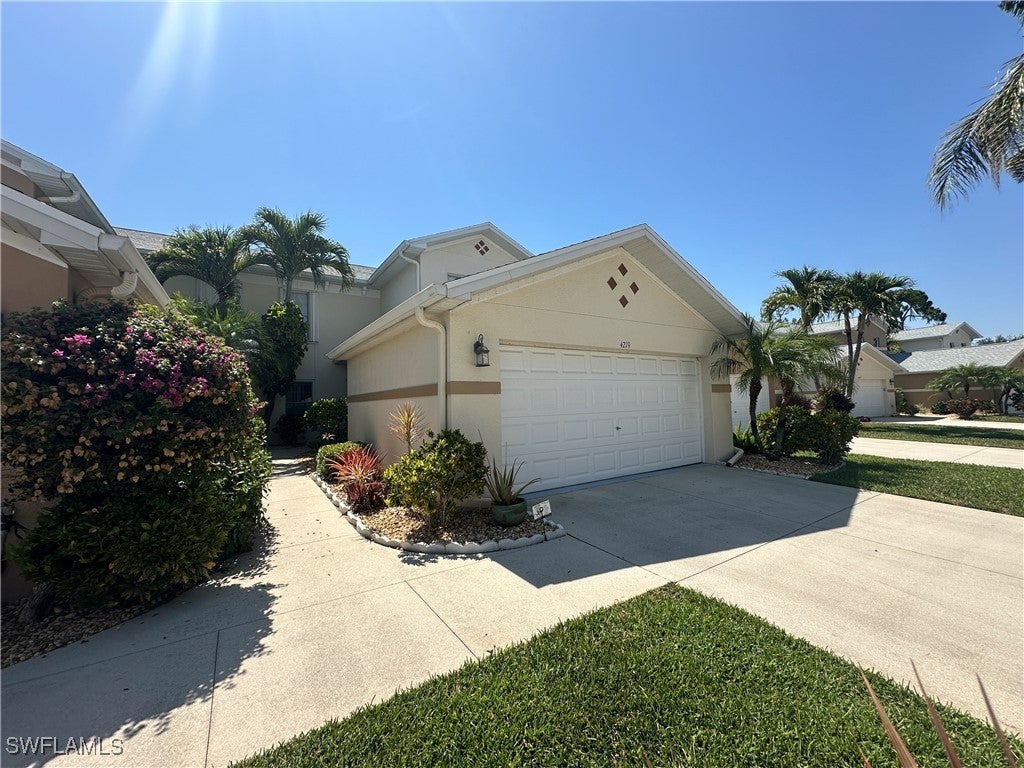 4219 Tequesta Dr, ESTERO