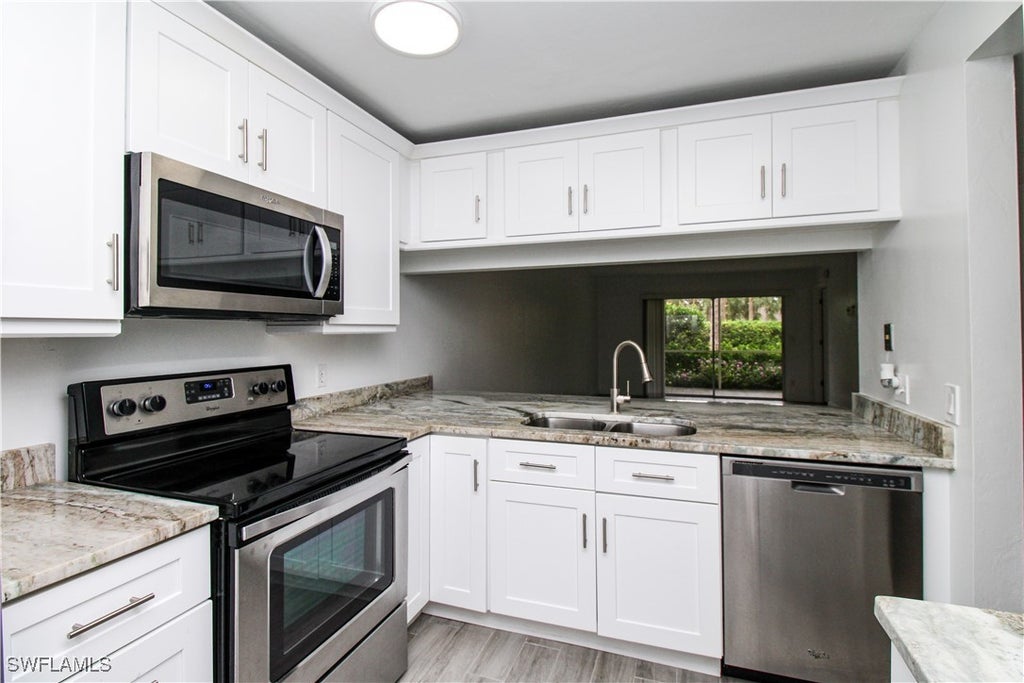 2566 Kings Lake Blvd 104, Naples