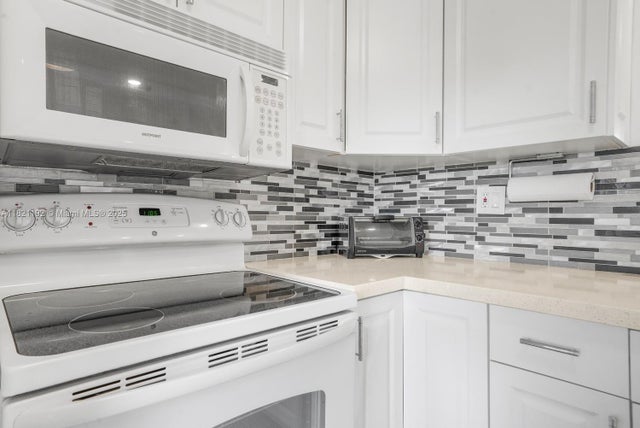 4 of 36 - 4706 Nw 36th St 616, Lauderdale Lakes, FL