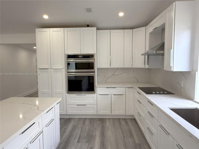 5 of 35 - 240 Sw 55th Ave, Coral Gables, FL