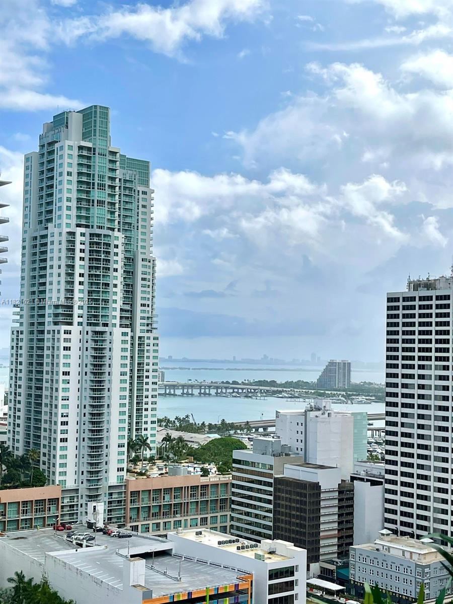 151 Se 1st St 2406, Miami