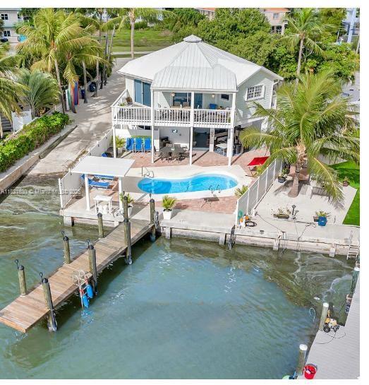 1 of 30 - 500 Sombrero Beach Rd, Marathon, FL
