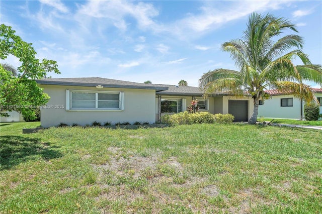 2 of 40 - 169 Duke Dr, Lake Worth, FL