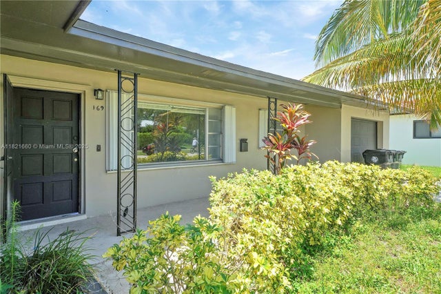 3 of 40 - 169 Duke Dr, Lake Worth, FL