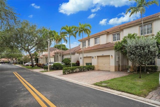 3 of 74 - 1968 Nw 79th Way, Pembroke Pines, FL