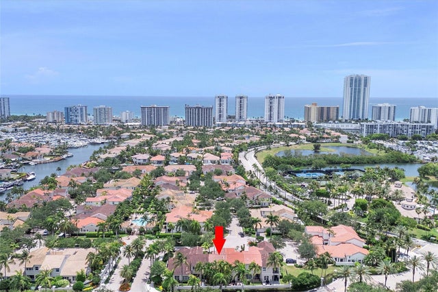 2 of 57 - 1382 Harbor Vw W, Hollywood, FL