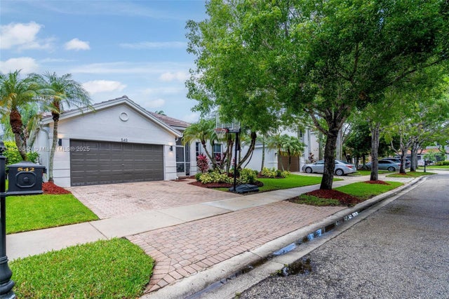2 of 52 - 542 Penta Ct, Weston, FL