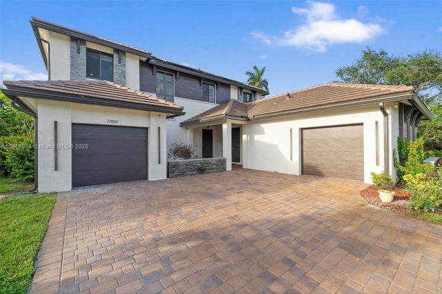 3 of 54 - 13005 Addilyn Ct, Davie, FL