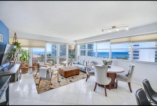 Photo of Listing #A11821095