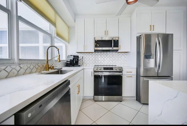 4 of 18 - 1920 S Ocean Dr 901, Fort Lauderdale, FL