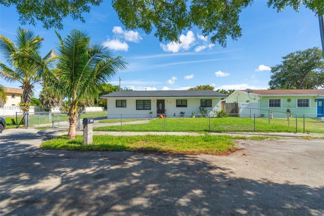 1 of 39 - 7100 Mcclellan St, Hollywood, FL