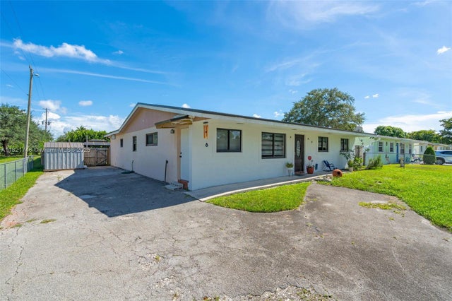 2 of 39 - 7100 Mcclellan St, Hollywood, FL