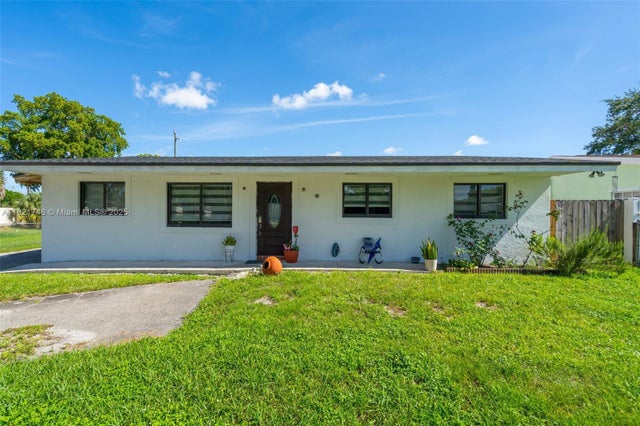 3 of 39 - 7100 Mcclellan St, Hollywood, FL
