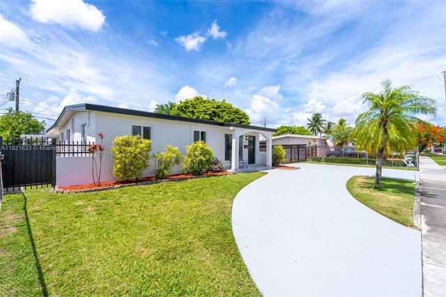 1 of 36 - 11030 Sw 42 St, Miami, FL