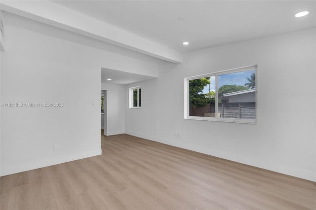 4 of 36 - 11030 Sw 42 St, Miami, FL