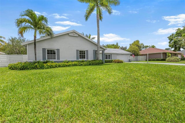 3 of 34 - 14821 Sw 148th St Cir, Miami, FL